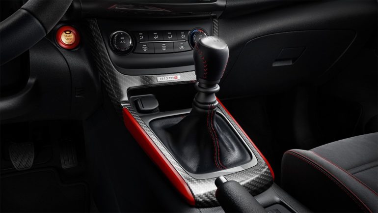 Pročitajte više o članku Ovih pet grešaka u vožnji uništava ručni mjenjač