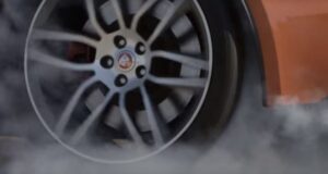 Pročitajte više o članku Kretanje uz škripu guma je kažnjivo zakonom