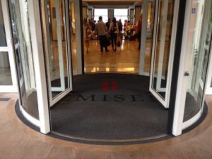 Pročitajte više o članku Izrada otirača s logotipom