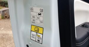 Pročitajte više o članku Ova naljepnica na automobilu sadrži važne informacije