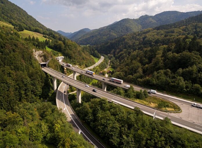 Pročitajte više o članku “Tutor” stiže i u HR