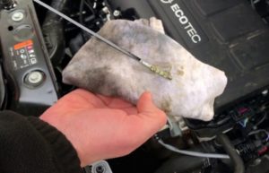 Pročitajte više o članku Mladi vozači i održavanje automobila