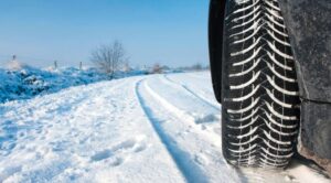 Pročitajte više o članku Zašto je dobro povećati pritisak u gumama tijekom snježnih uvjeta na cesti
