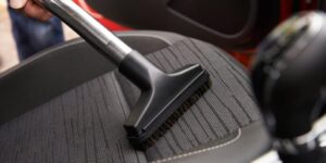 Pročitajte više o članku Savjeti za učinkovito čišćenje unutrašnjosti automobila
